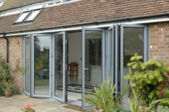 CF77 folding doors