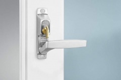 Terrace doors handle with locking