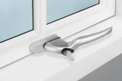 Window handle with key